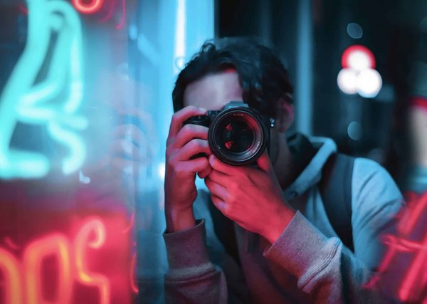 La photographie comme vecteur d'émotion : L'impact d'un professionnel à Nice sur votre entreprise